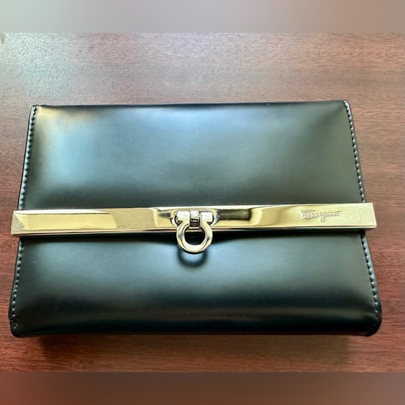 Salvatore Ferragamo black / silver flip wallet - Picture 3 of 5